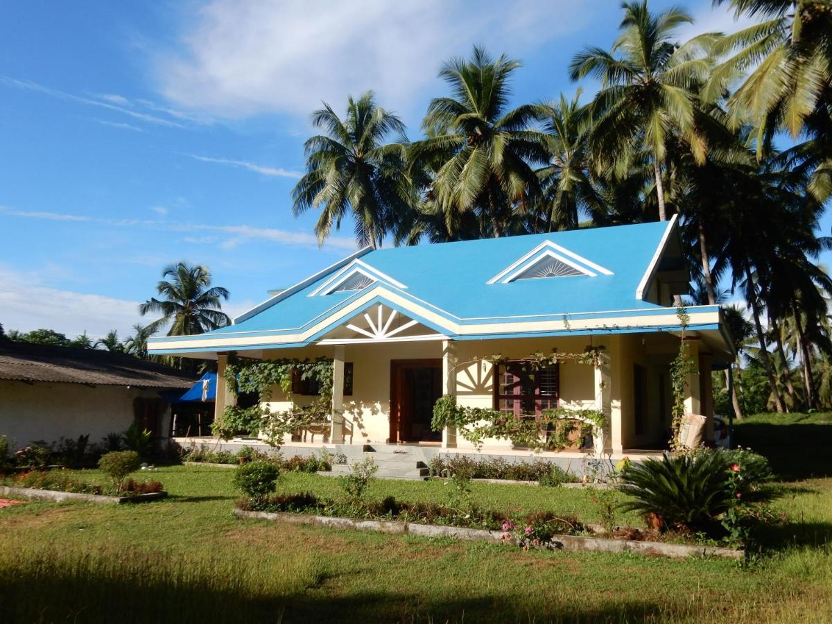 Blue Oasis Hotel Mangalore Exterior photo
