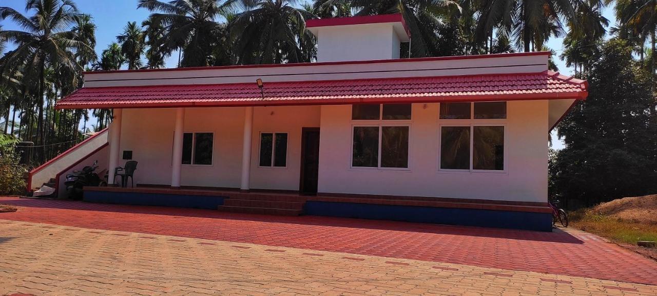 Blue Oasis Hotel Mangalore Exterior photo
